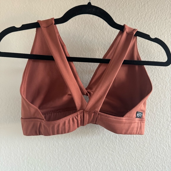 TIGER FRIDAY TWISTED SISTER TOP- MED - Picture 3 of 3